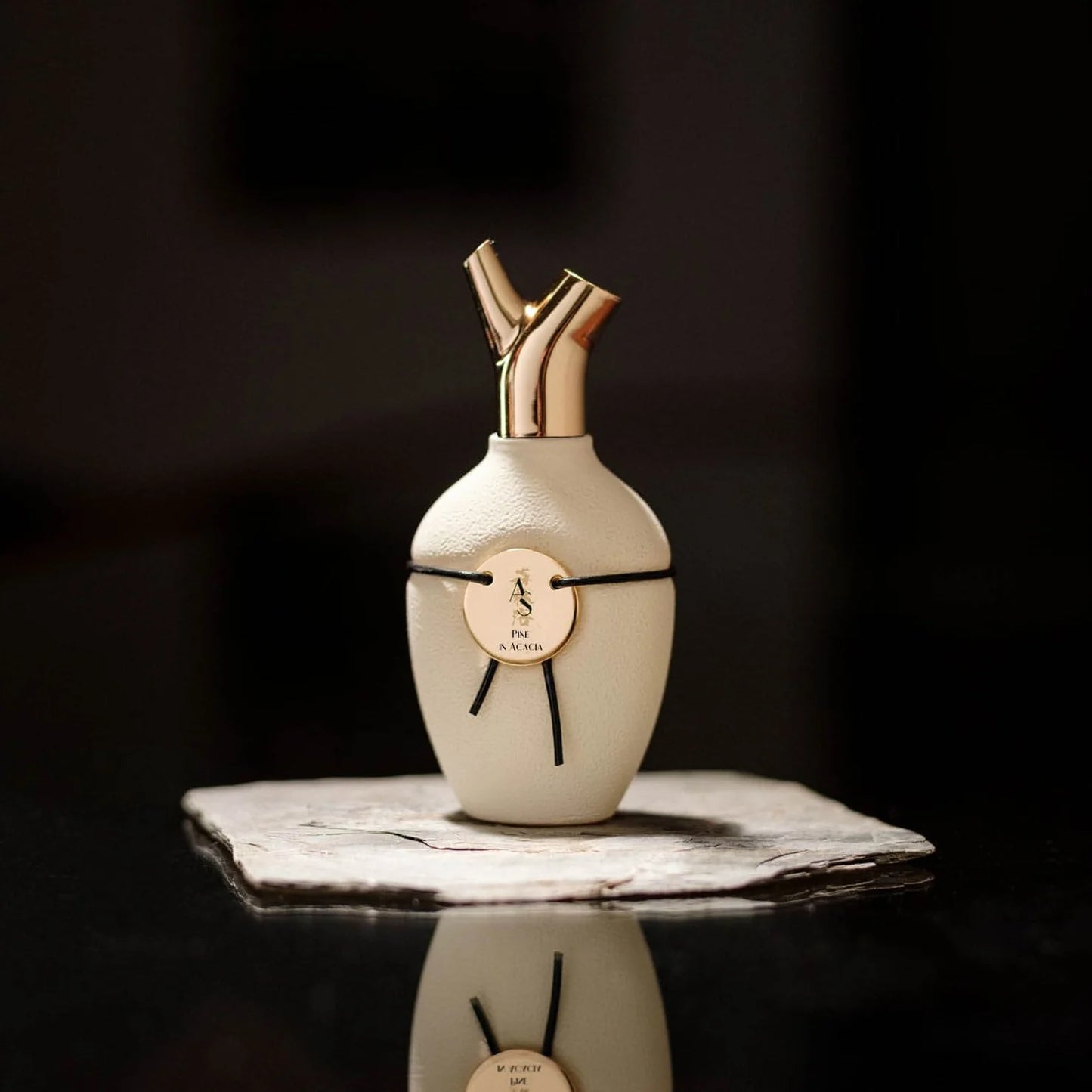 BURNT HINOKI - SCENTS OF WOOD